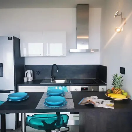 Leelee Apartamento *